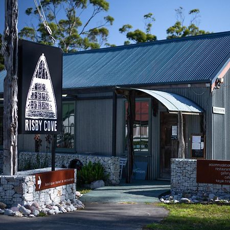 Risby Cove Boutique Hotel Strahan Zewnętrze zdjęcie