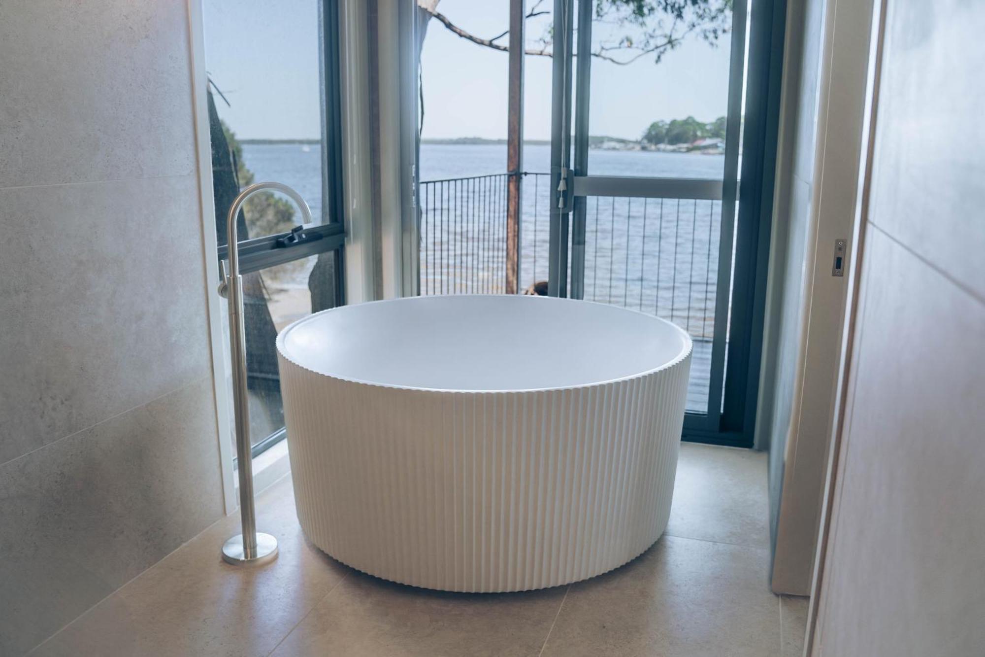 Risby Cove Boutique Hotel Strahan Zewnętrze zdjęcie
