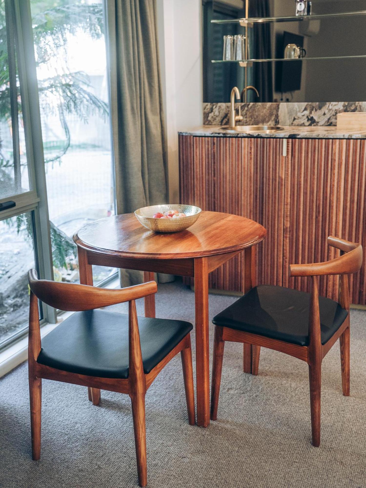 Risby Cove Boutique Hotel Strahan Zewnętrze zdjęcie