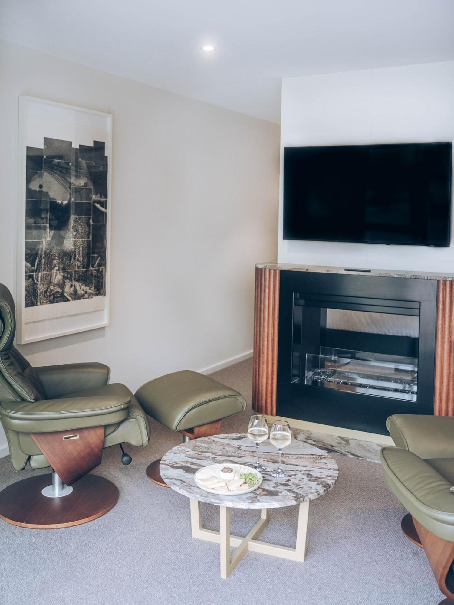 Risby Cove Boutique Hotel Strahan Zewnętrze zdjęcie